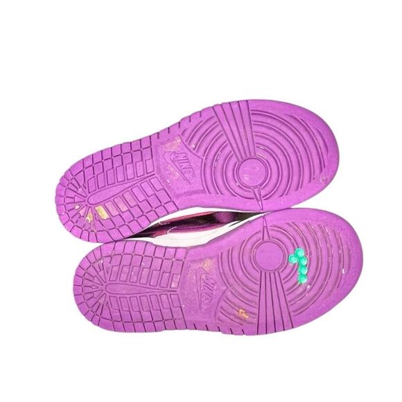 ***SOLD*** Nike Dunk Low Retro 'Light Fushia' Sneakers Size 11C Kids - Picture 5 of 6